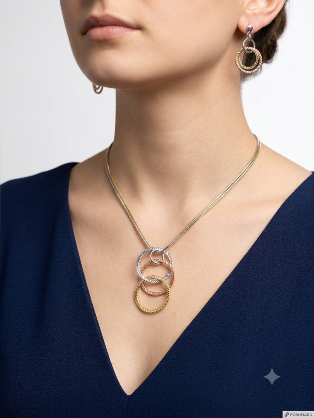 Tri-Color Interlocking Circle Necklace & Earrings Set | Layered Snake
